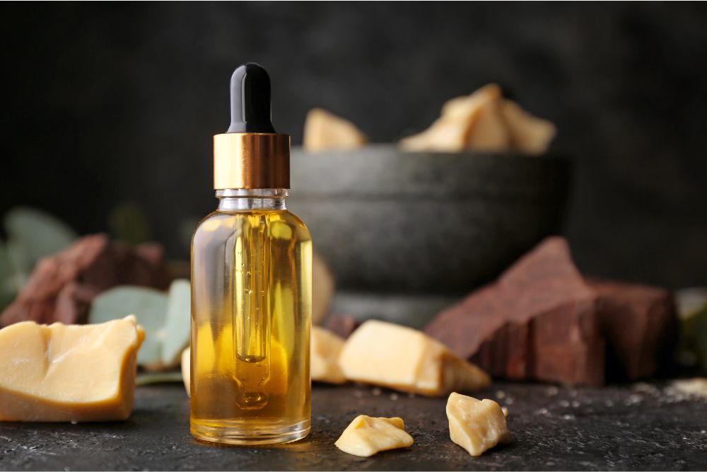 Aromatherapeutische Mischungen für männliche Vitalität - Glasfläschchen mit ätherischen Ölen